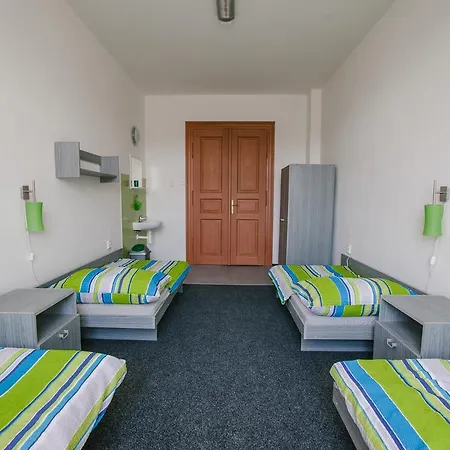U Zlateho Jelena Vendégház Žinkovy